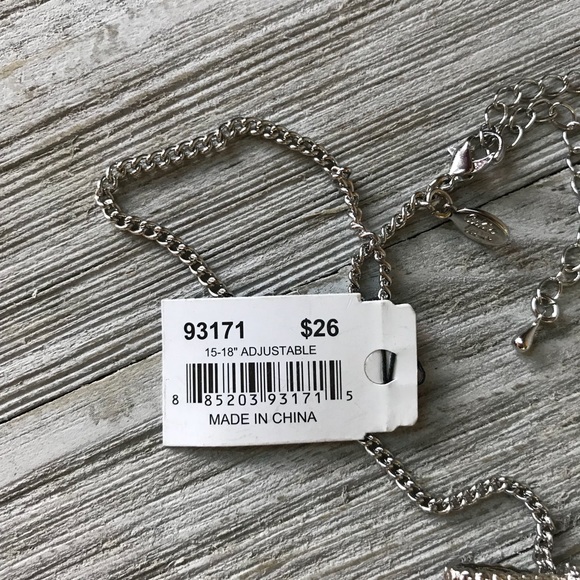 Cookie Lee NWT Bow Necklace Silver - Picture 3 of 5